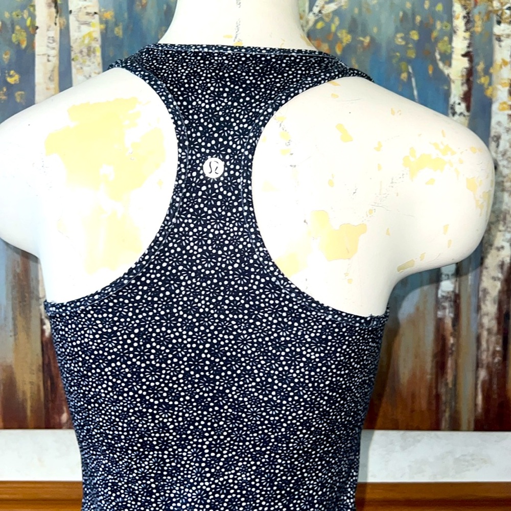 Lululemon Cool Racerback II Tank - Picture 4 of 7
